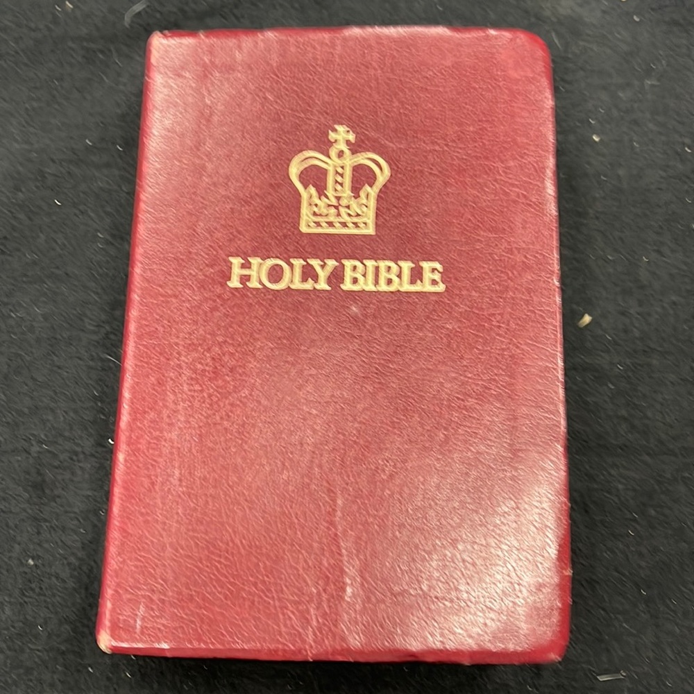 Holy Bible King James Version Red Letter Concordance